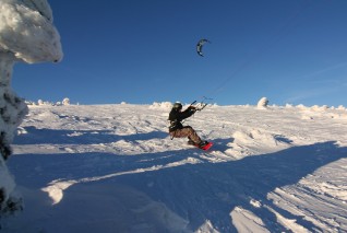 Snowkiting Vám přiblíží nádhernou krajinu.